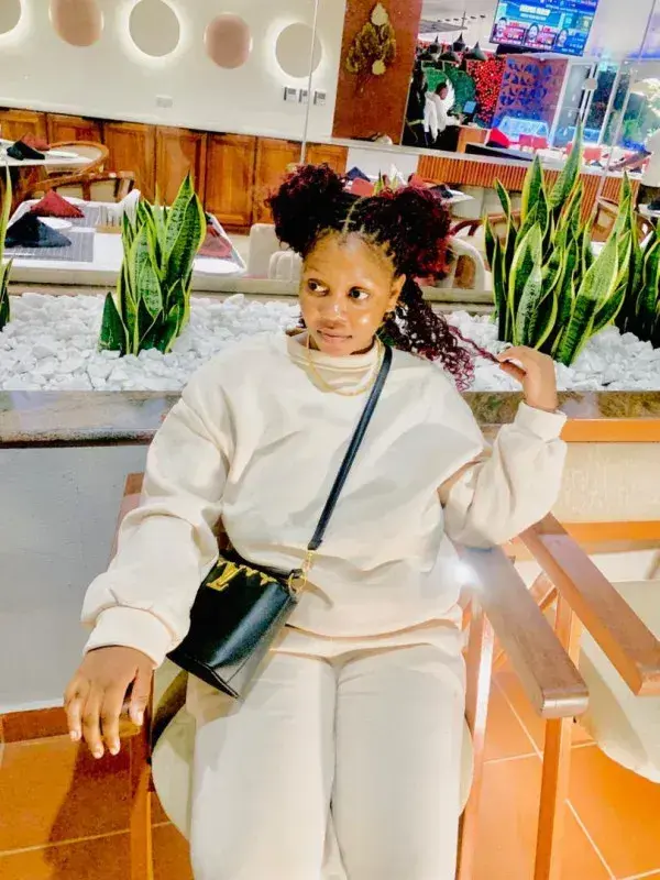 Mariana, 23 — escort in Scharloo, Curaçao
